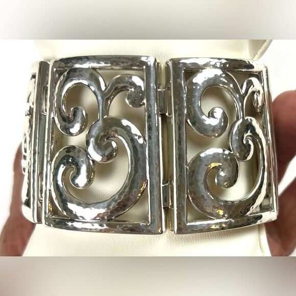 Brighton Vennia Hammered Scroll Bracelet - Picture 4 of 10